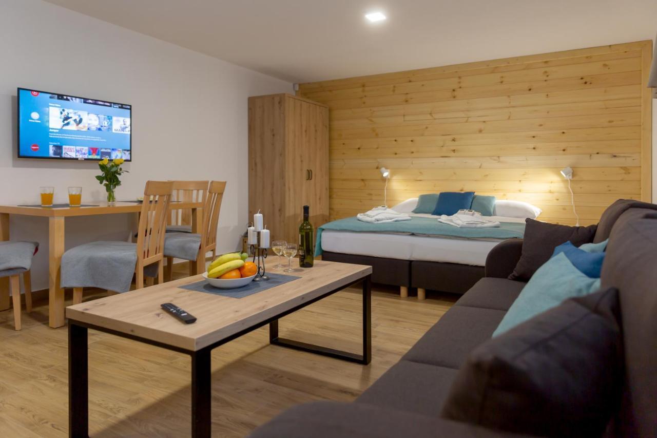 Darmilus Apartmany เดมานอฟสกา โดลินา ภายนอก รูปภาพ