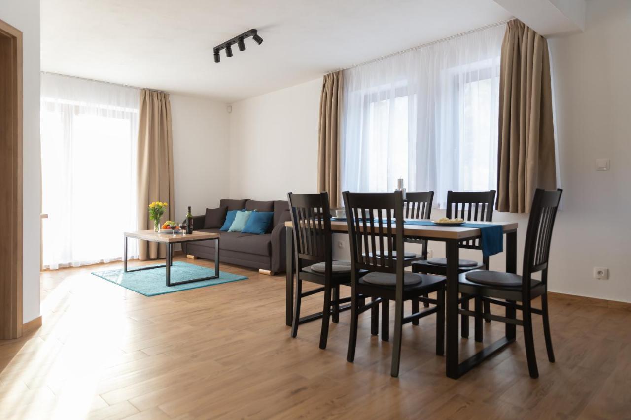 Darmilus Apartmany เดมานอฟสกา โดลินา ภายนอก รูปภาพ