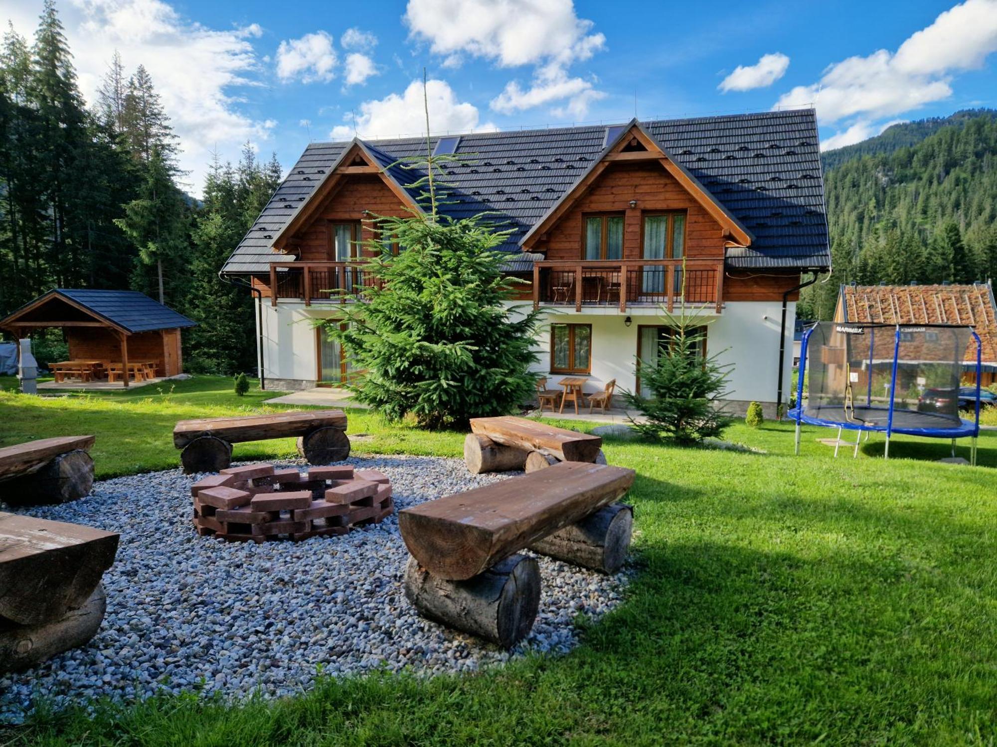 Darmilus Apartmany เดมานอฟสกา โดลินา ภายนอก รูปภาพ